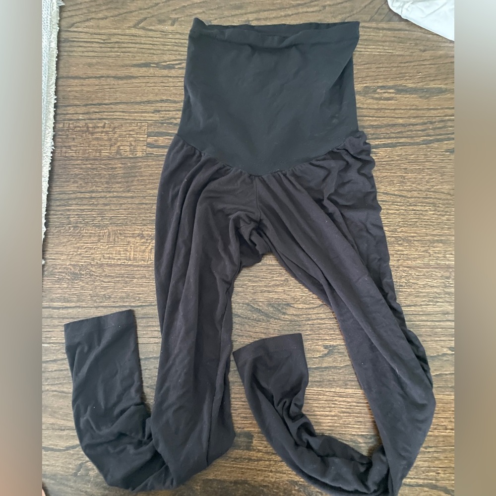 Pea in the pod size medium leggings